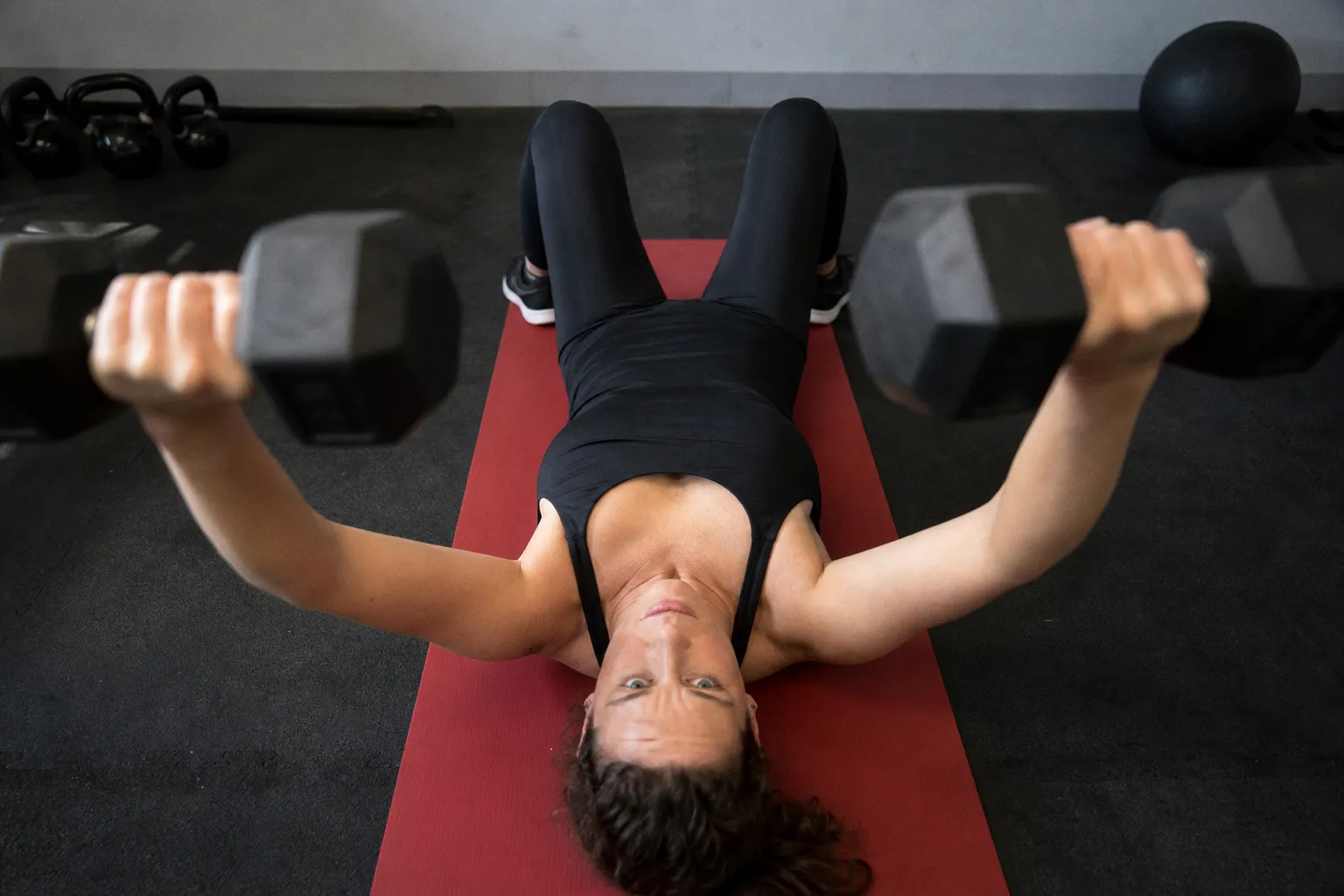 People with strong chest and back muscles could be less at risk of a heart attack—here are six moves to tra...
