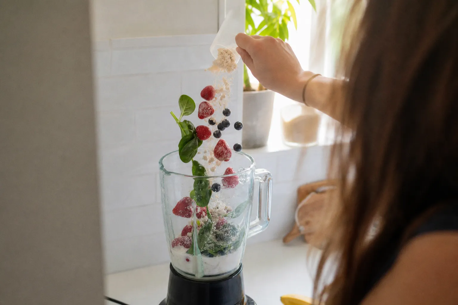 Protein smoothie recipes with a 2-minute prep shortcut