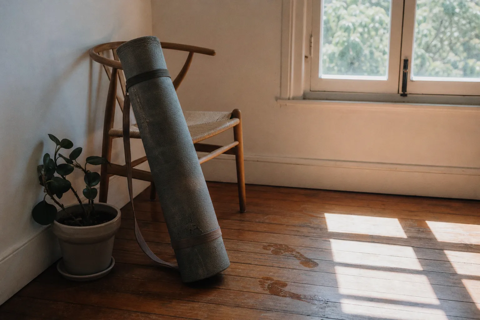 Yoga at home: why beginning feels surprisingly difficult